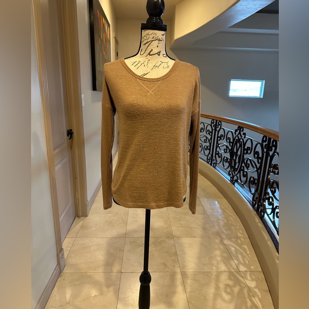 sand color long sleeve essential